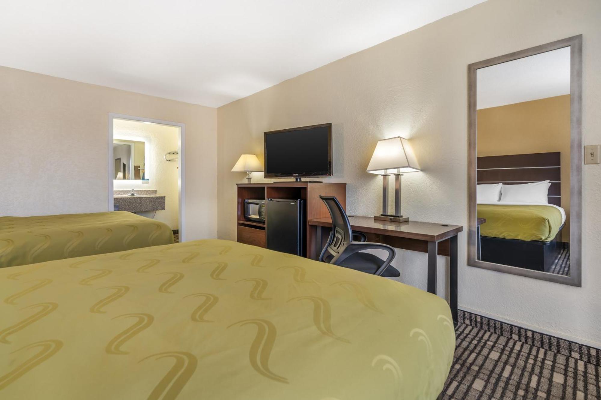 Quality Inn Тикумкари Екстериор снимка