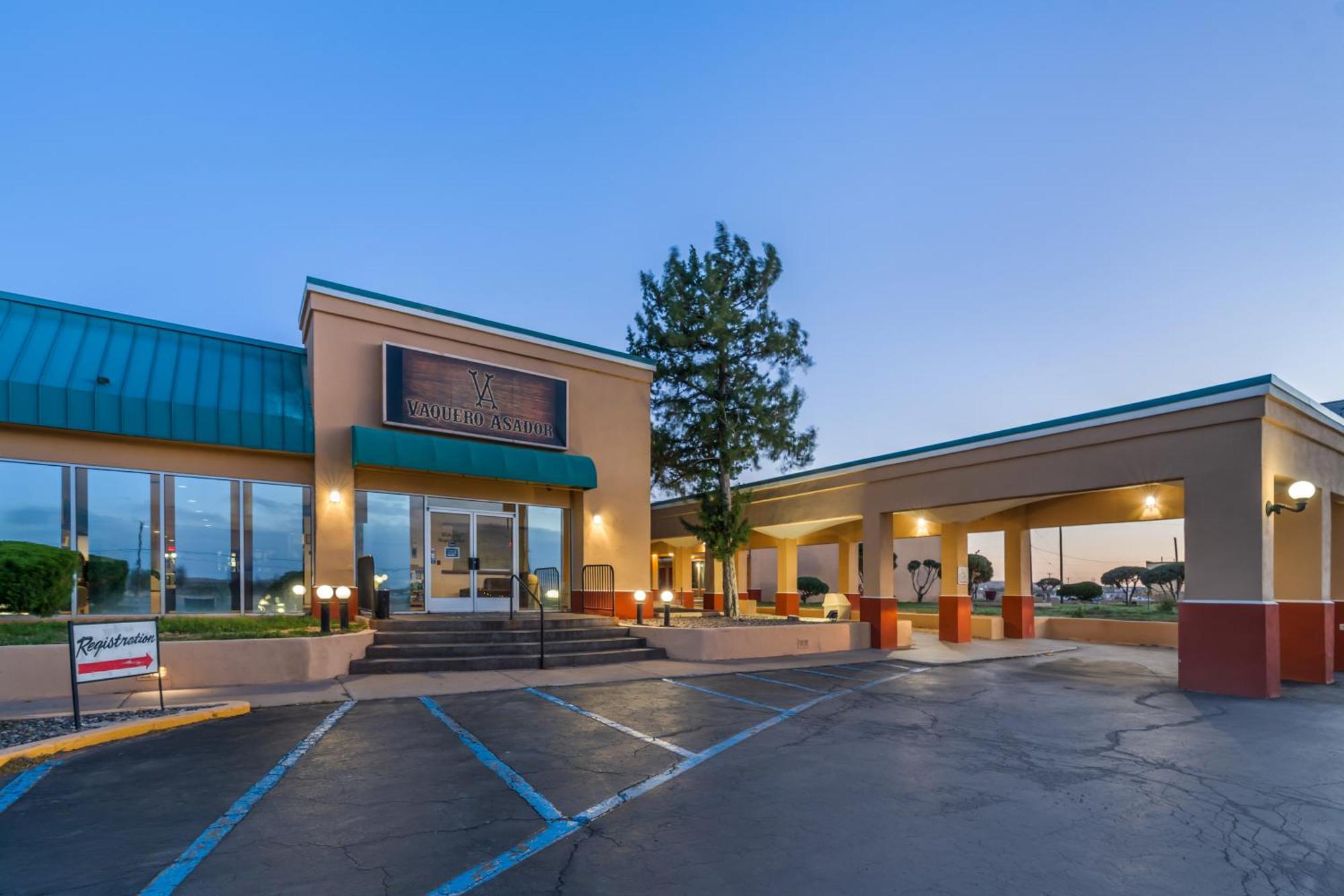 Quality Inn Тикумкари Екстериор снимка