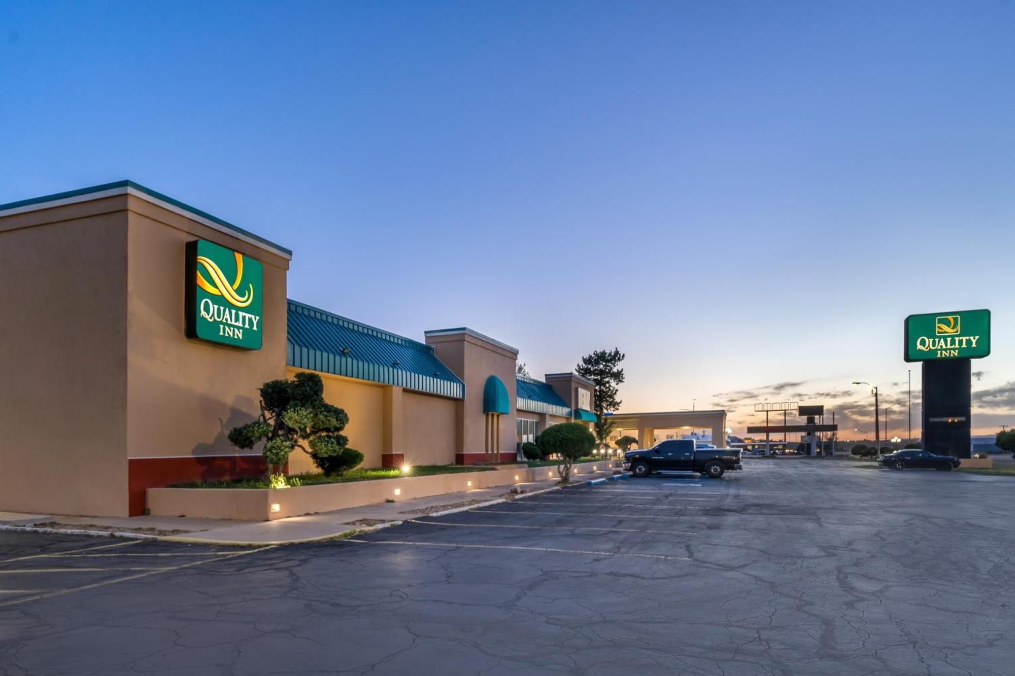 Quality Inn Тикумкари Екстериор снимка
