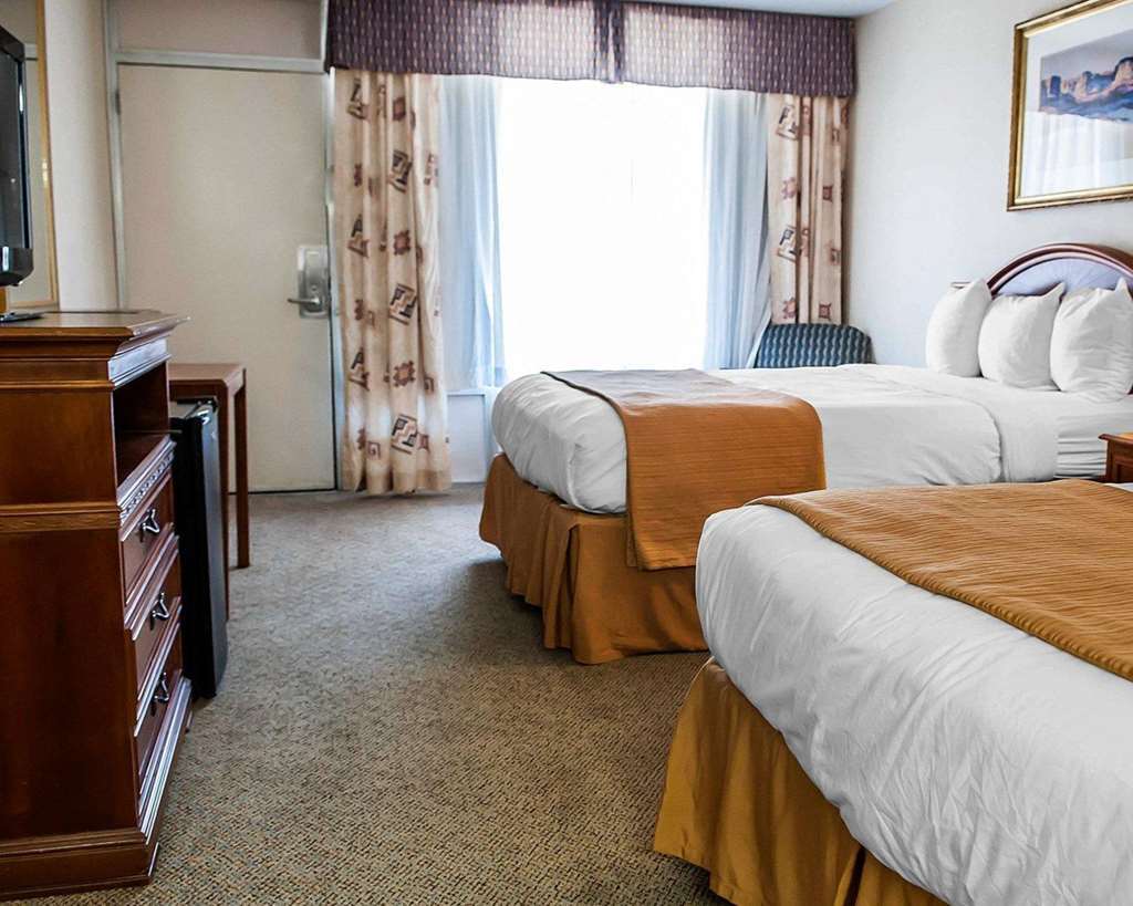 Quality Inn Тикумкари Стая снимка